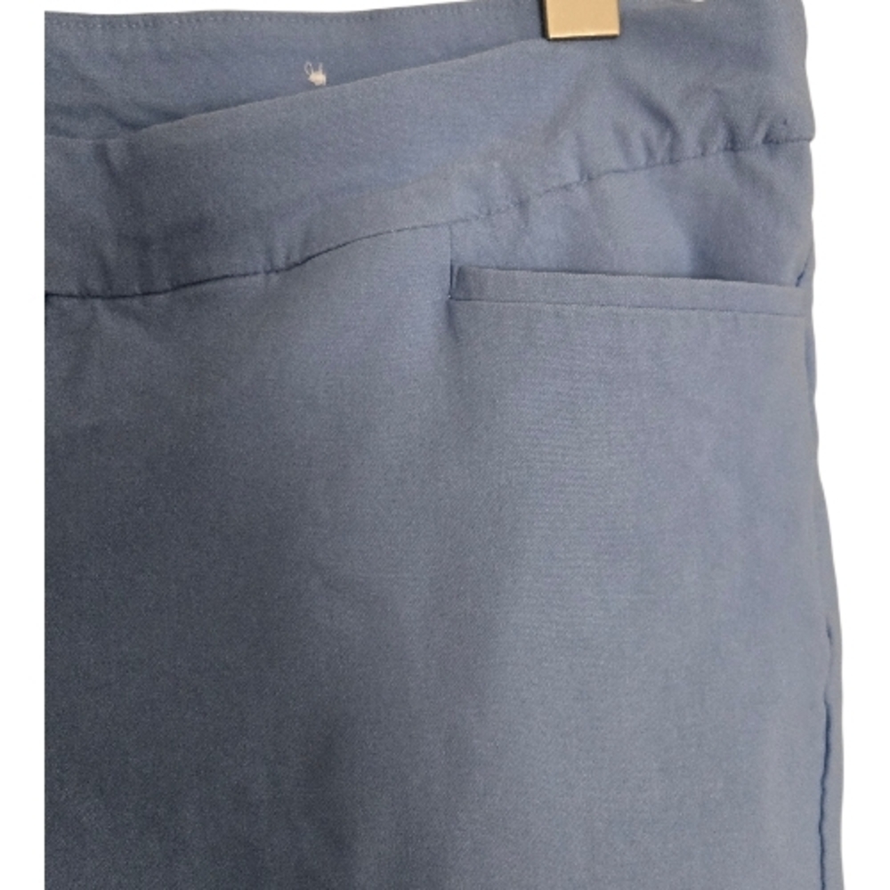 Chico's Sky Blue Women's Bermuda Shorts - Picture 4 of 6